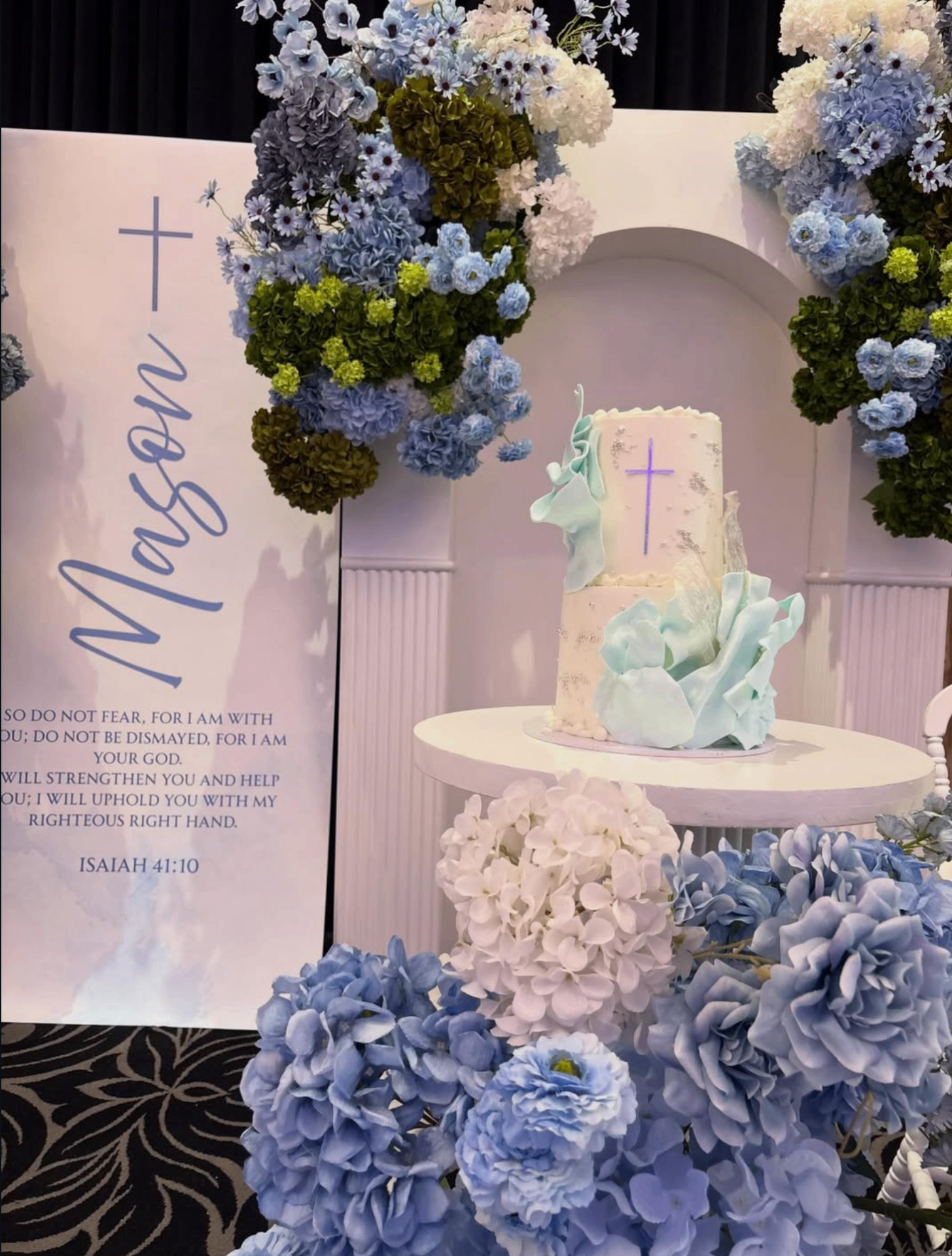 Custom cake creation by Mimo Desserts 3